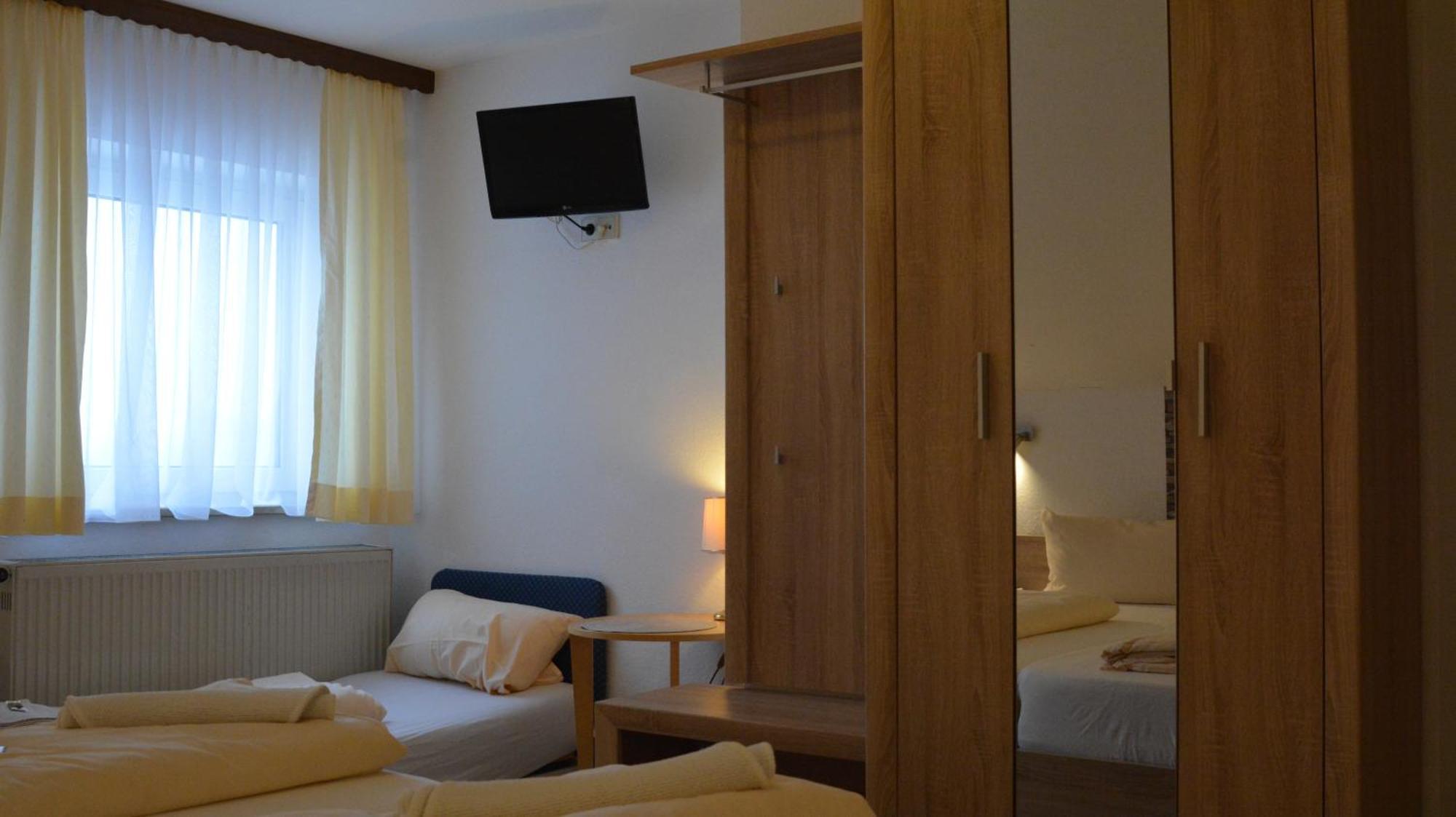 Weißenhorn Hotel-Gasthof Zur Rose חדר תמונה