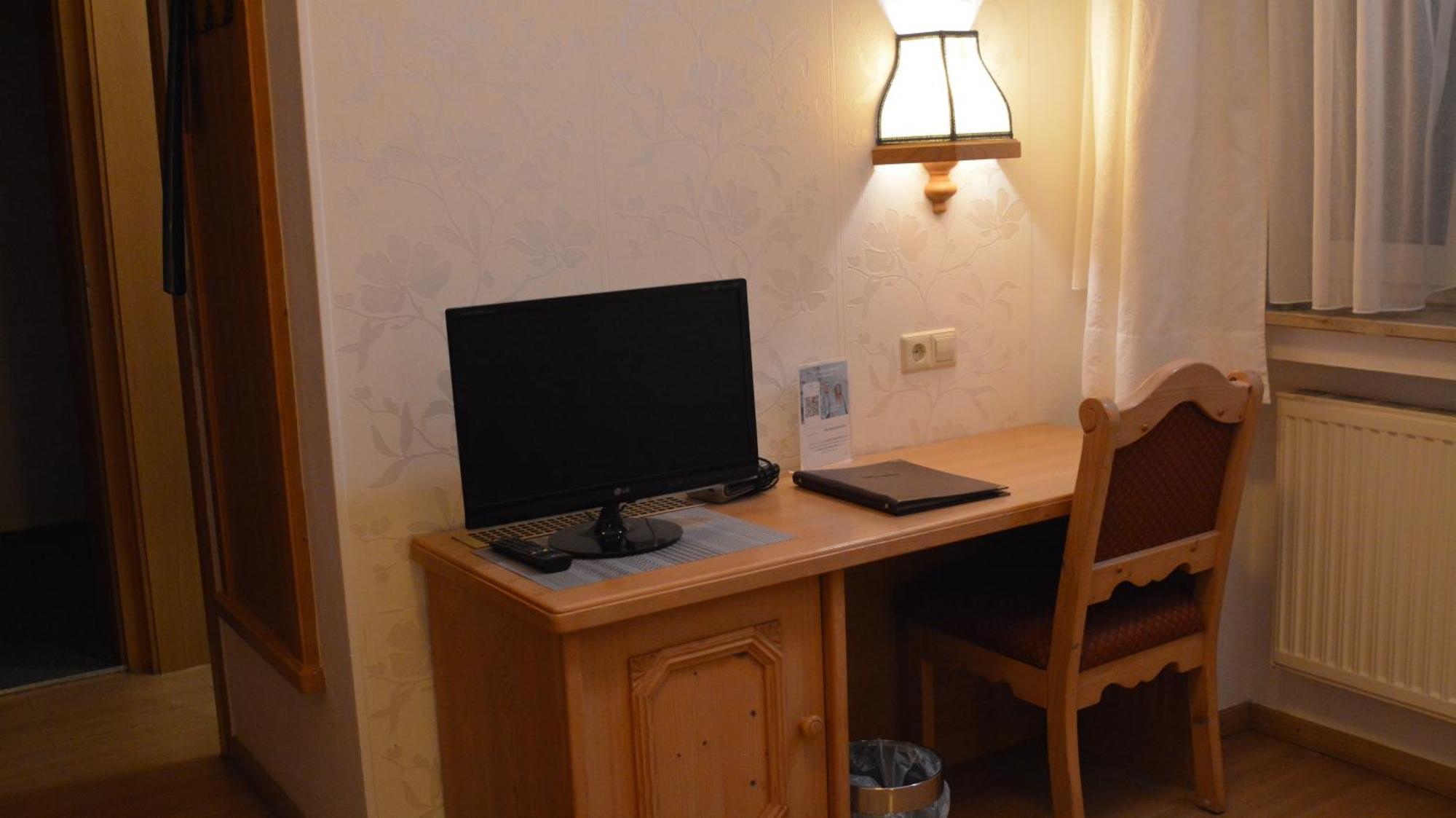Weißenhorn Hotel-Gasthof Zur Rose חדר תמונה
