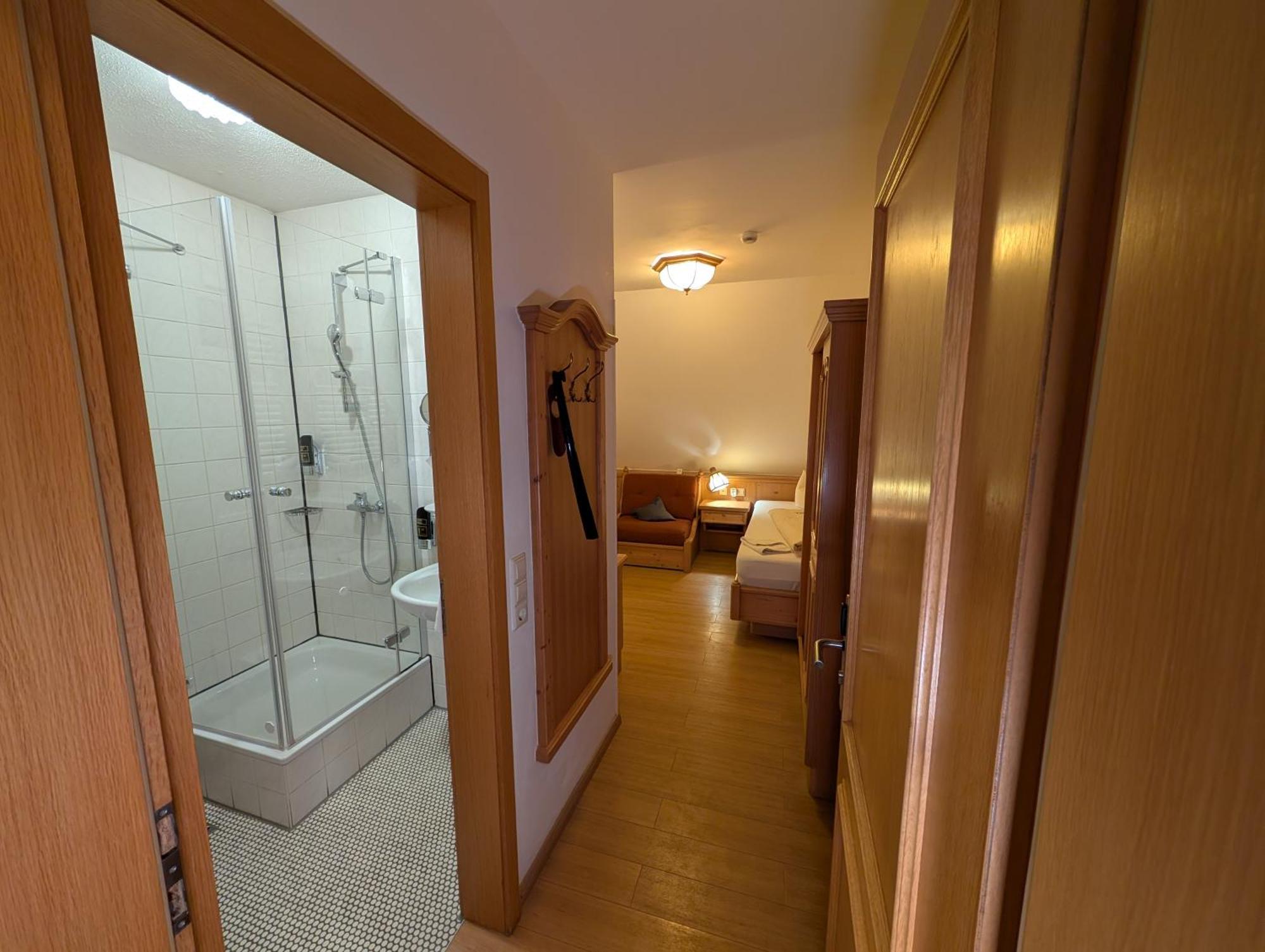 Weißenhorn Hotel-Gasthof Zur Rose חדר תמונה