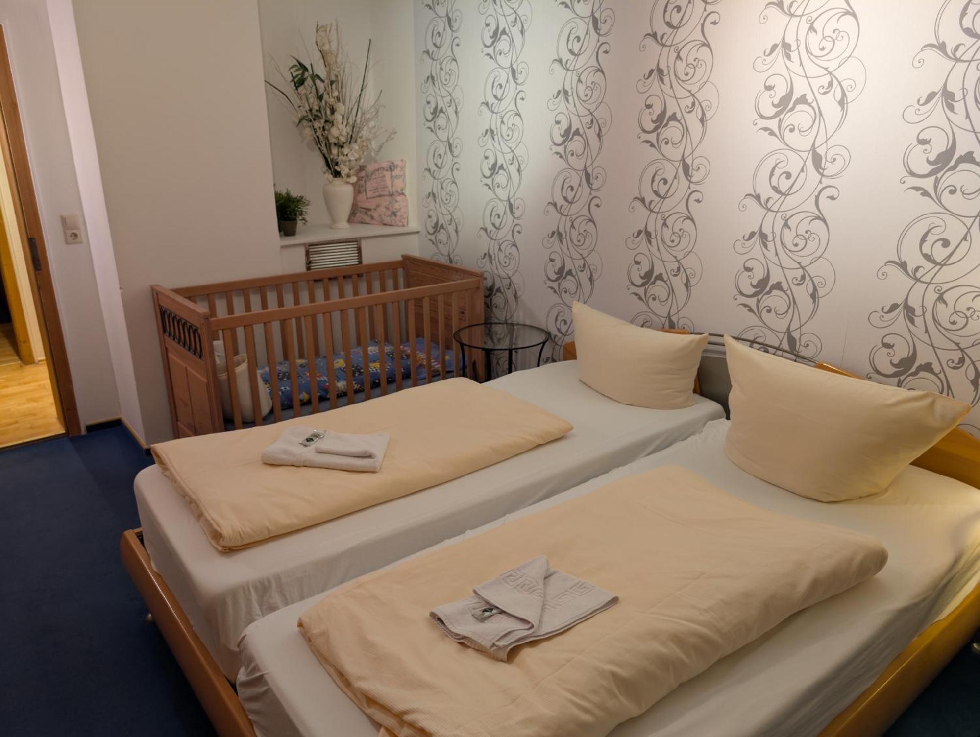 Weißenhorn Hotel-Gasthof Zur Rose חדר תמונה