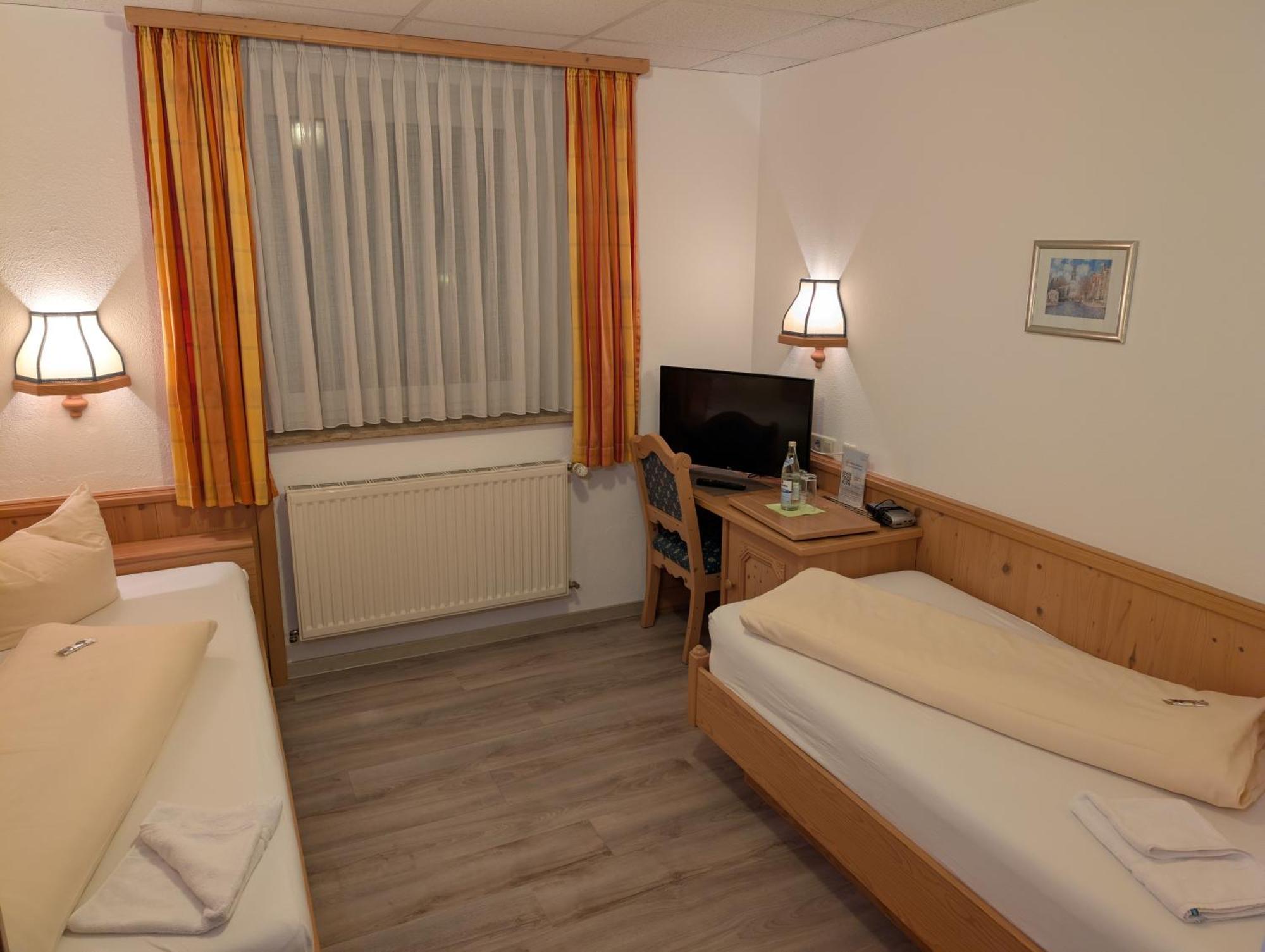 Weißenhorn Hotel-Gasthof Zur Rose חדר תמונה