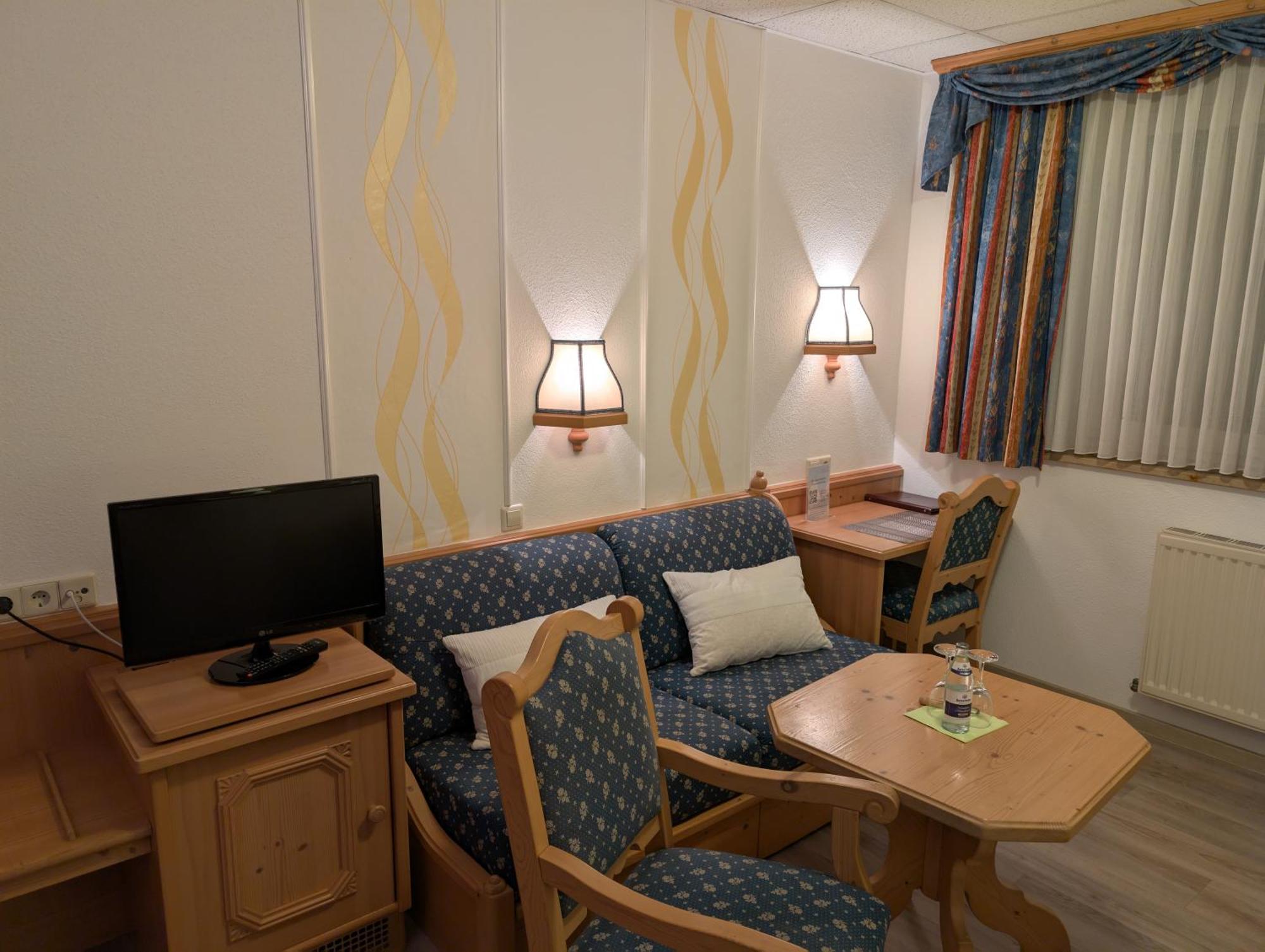 Weißenhorn Hotel-Gasthof Zur Rose חדר תמונה