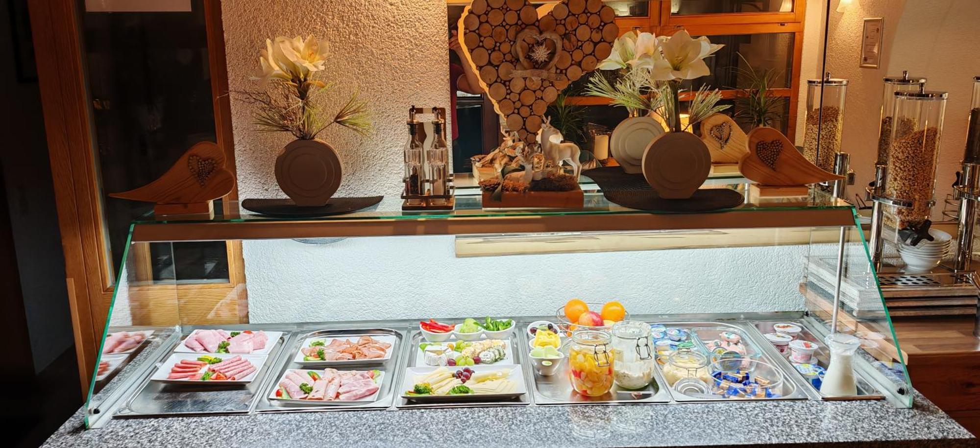 Weißenhorn Hotel-Gasthof Zur Rose מראה חיצוני תמונה